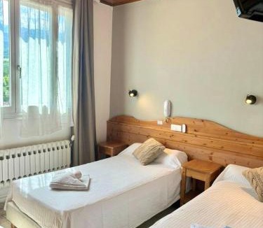 Jausiers Hotel | Hôtel Sans Souci