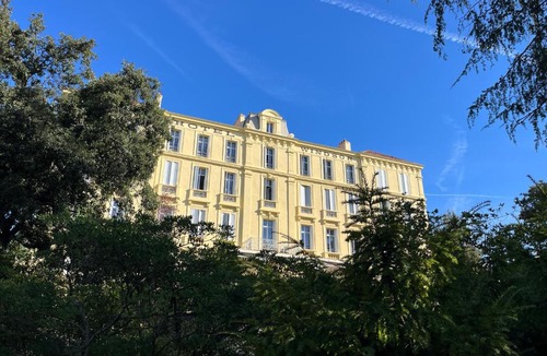 California - Pezou Hotel | Hôtel Windsor