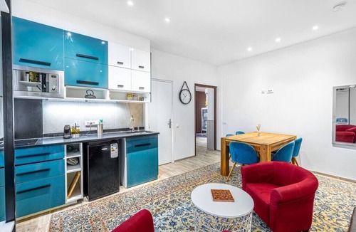 Nice City Centre Apartment | H10 Apartment Promenade des Anglais