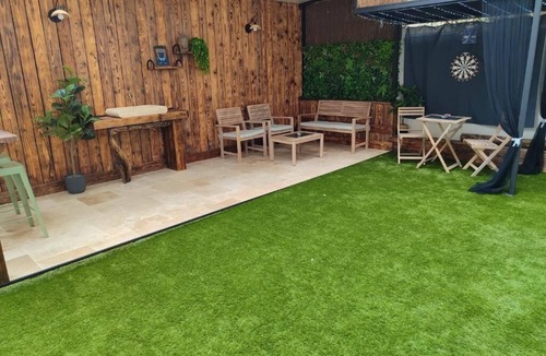 Roquevaire Apartment | Hammam & balneo suite, air-conditioned, with private outdoor area