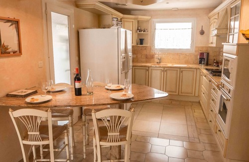 Narbonne House | Haus für 4 Personen mit großem Privatpool by Interhome