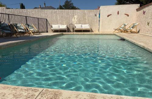 Lancon-Provence Villa | Haut de villa avec piscine privée et extérieur