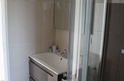 La Crau Apartment | Haven of Peace near the Golden Islands