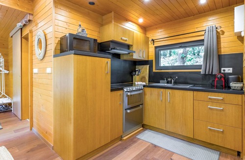 Arpaillargues-et-Aureillac House | Holiday Home 'Lodge Campagne Chic 3 - Mas De Rey' with Private Terrace, Wi-Fi and AC