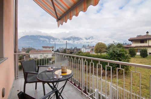 Colico Piano Apartment | Holiday Apartment "Como Lake" with Lake View, Private Terrace & Wi-Fi