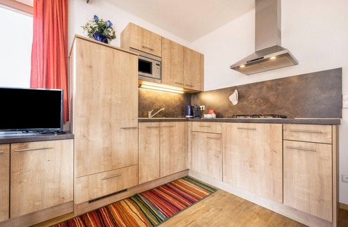 Sesto Apartment | Holiday Apartment "Manuel's App Watschinger -Edelweiss" with Mountain View, Balcony & Wi-Fi