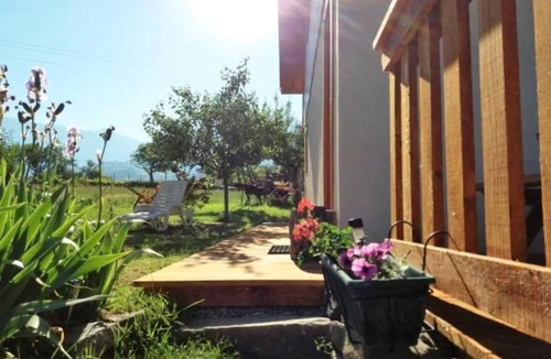 Les Sagnieres Apartment | Holiday Apartment with Lake and Mountain View
