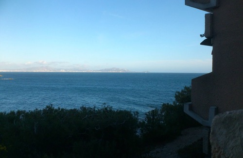 Carry-le-Rouet Apartment | Holiday flat by the beach, with sea views that sleeps 4, 1 bedroom