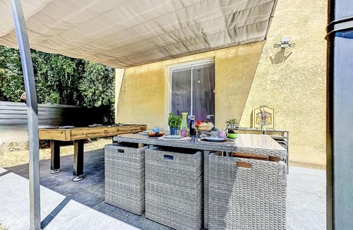 Saint-Genies-de-Malgoires House | Holiday Home Villa des Amoureux by Interhome