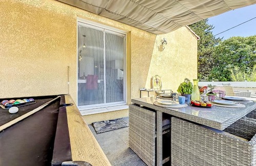 Saint-Genies-de-Malgoires House | Holiday Home Villa des Amoureux by Interhome