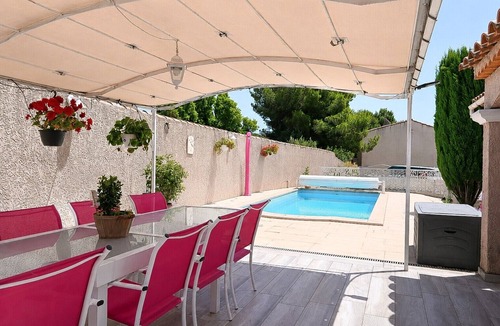 Septemes-les-Vallons House | Holiday Home "Location Saisonnière T2 Duplex" with Private Pool, Wi-Fi & Air Conditioning