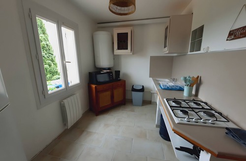 Dauphin House | Holiday Home 'Bella Vista - Dolce Vita' with Shared Pool, Private Terrace and Wi-Fi
