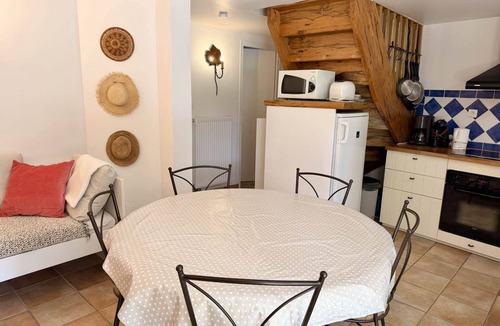 Aiglun Apartment | Holiday home: Gîte du Couchant