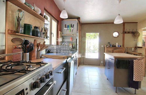 Salernes House | Holiday Home "House Pool Out in The Wilds" with Shared Pool and Wi-Fi