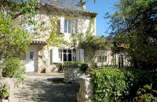 Cavaillon House | Holiday Home in Provence with Private Pool