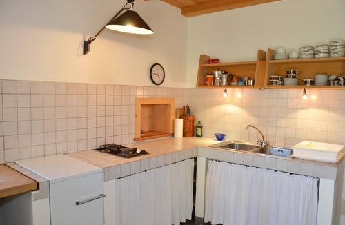 Verano House | Holiday Home 'Kohlstatt Hof Ferienhaus' with Mountain View, Private Terrace & Wi-Fi
