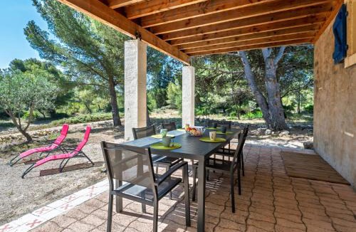 Sigean House | Holiday Home Mas de Caussagues by Interhome