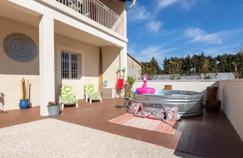 Chateaurenard House | Holiday Home Mas de la Gourmette by Interhome