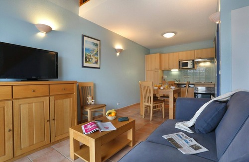 Tourrettes House | Holiday Home near Lake Saint-Cassien
