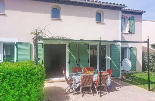 Mougins House | Holiday Home Olivier by Interhome