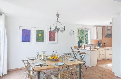 Mougins House | Holiday Home Olivier by Interhome