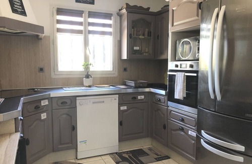 Salon-de-Provence Villa | Holiday house in Salon-de-Provence, Private pool