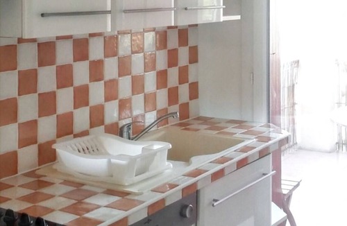 Saint-Cyr-sur-Mer Apartment | Homerez - Apartment in Saint-Cyr-sur-Mer.