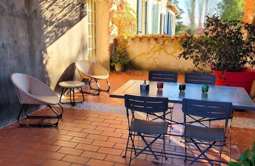 Albaron Apartment | Homerez - Apartment in Arles