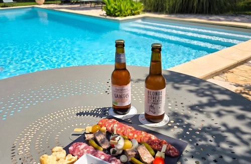 Albaron Apartment | Homerez - Apartment in Arles