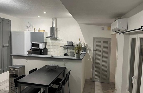 Vedene Apartment | Homerez - Apartment in Vedène