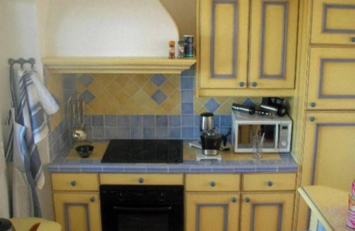 Cogolin House | Homerez - Charming House in Cogolin, Shared Pool