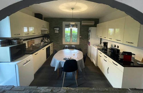La Calmette House | Homerez - House for 3 ppl. with swimming-pool, garden and terrace at La Calmette