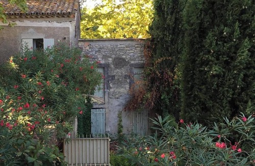 Costieres House | Homerez - House in Nîmes