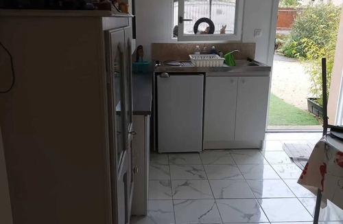 Robion Apartment | Homerez - Studio in Robion