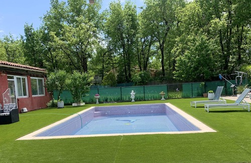 Tourrettes Villa | Homerez - Villa for 8 ppl. with swimming-pool, garden and terrace at Tourrettes