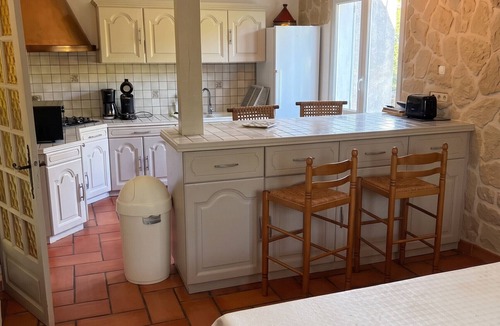 Aimargues Villa | Homerez - Villa in Aimargues