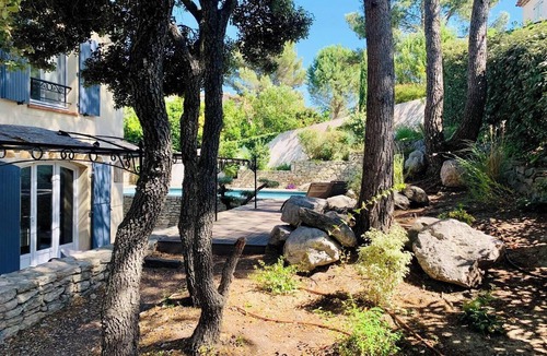 Pont Royal Villa | Homerez - Villa in Mallemort
