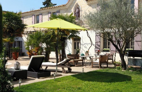 Saint-Gilles Villa | Homerez - Villa in Saint-Gilles with Pool