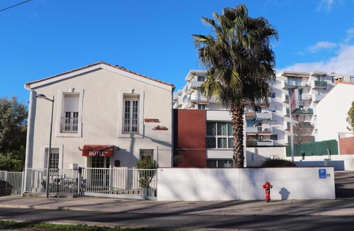 Celleneuve Hotel | Hotel Abelia