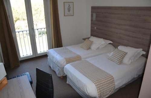 Valras-Plage Hotel | Hotel Albizzia