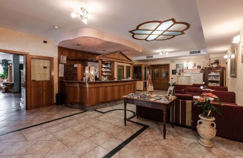 Monclassico Hotel | Hotel Job