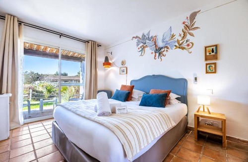 Saintes-Maries-de-la-Mer Hotel | Hotel La Tramontane