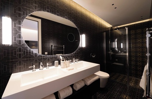 Les Restanques Hotel | HOTEL LE CHATEAU ROSE