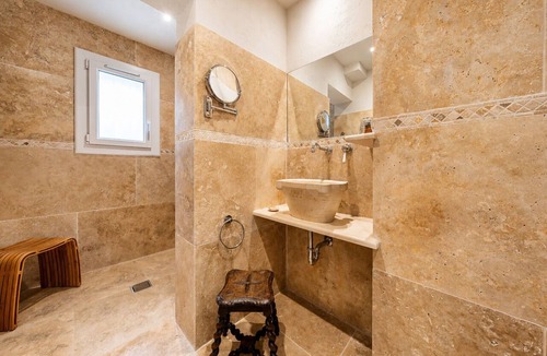 Saint-Paul-de-Vence Hotel | Hotel Les Messugues