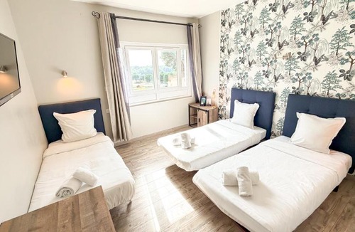 Montagnac Hotel | Hotel Les Rocailles