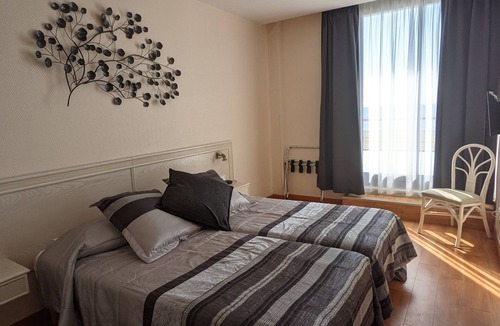 Valras-Plage Hotel | Hotel Mira-Mar