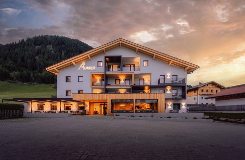 Sarentino Apartment | Hotel Murrer Double Room 202 with Mountain View, Spa and Wellness Area
