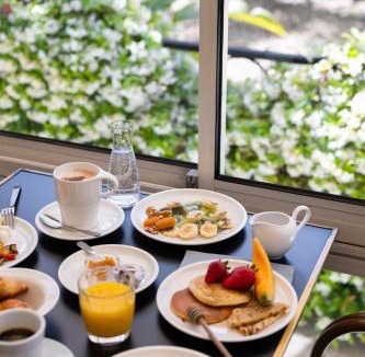California - Pezou Hotel | Hotel Verlaine