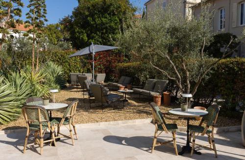California - Pezou Hotel | Hotel Verlaine