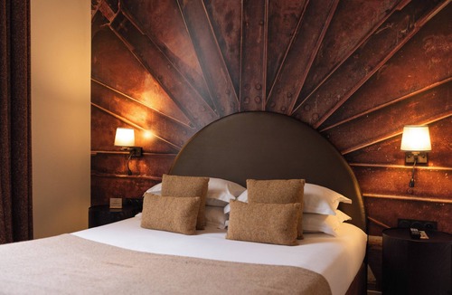 California - Pezou Hotel | Hotel Verlaine